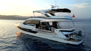 Galeon 640 Fly